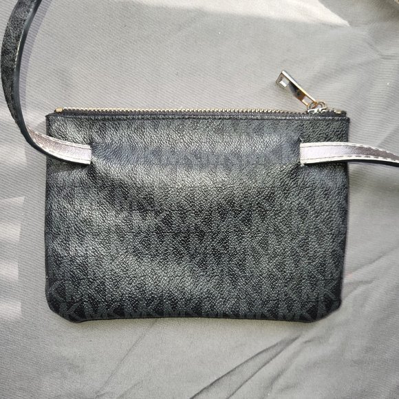 Michael Kors - Belt Bag - Picture 2 of 2